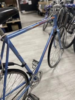 Vélo De Course / Vélotaf – Peugeot – Carbolite 103 -Boutique De Vélos IMG 5693 scaled 1