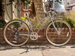 BLB Butterfly Town Bike – Chrome – 8 Vitesses -Boutique De Vélos fixie75 blb butterfly 8spd town bike chrome 8