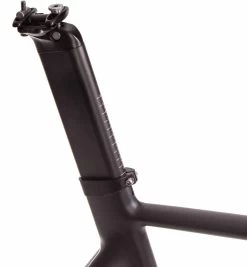 Kit Cadre Derail – Noir Mate -Boutique De Vélos fixie75 cadre fixie single speed carbone derail 3 scaled 1