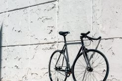 State Bicycle – 4130 Core-Line – The Matt Black -Boutique De Vélos fixie75 state bicycle 4130 fixed gear matte black 17