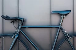 State Bicycle – 4130 Core-Line – The Matt Black -Boutique De Vélos fixie75 state bicycle 4130 fixed gear matte black 19