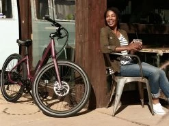 Aventon – Pace 250 – Step Through – Violet 11 Aventon – Pace 250 – Step Through – Violet -Boutique De Vélos fixie75 aventon pace 250 step through purple 6